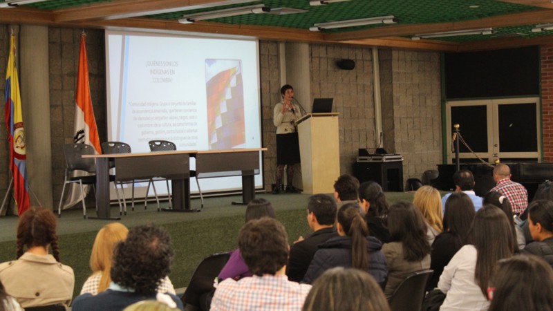 Con una ponencia sobre la vida de los pueblos indígenas inició el Doctorado en Salud Pública