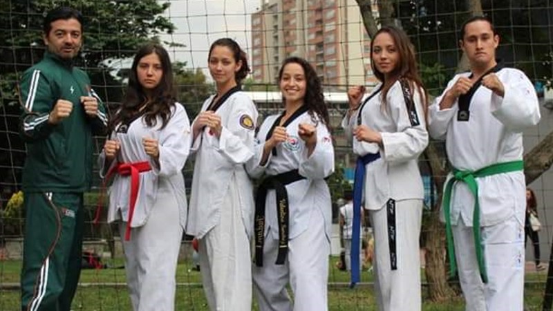 105 deportistas de El Bosque participarán en las finales del Grupo Cerros