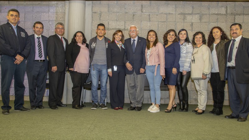 El Bosque recibió la visita de  la delegación de historiadores de odontología