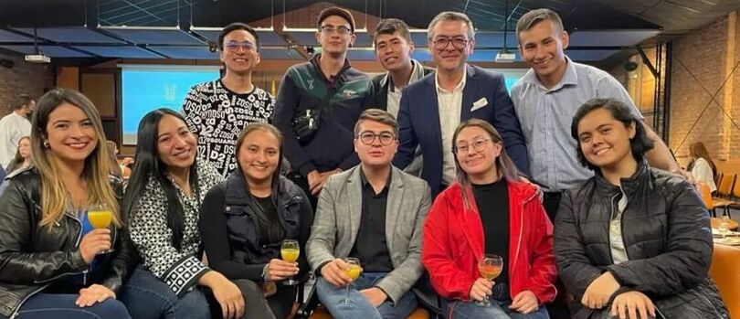 Carrera de Ciencia Politica y Gobierno