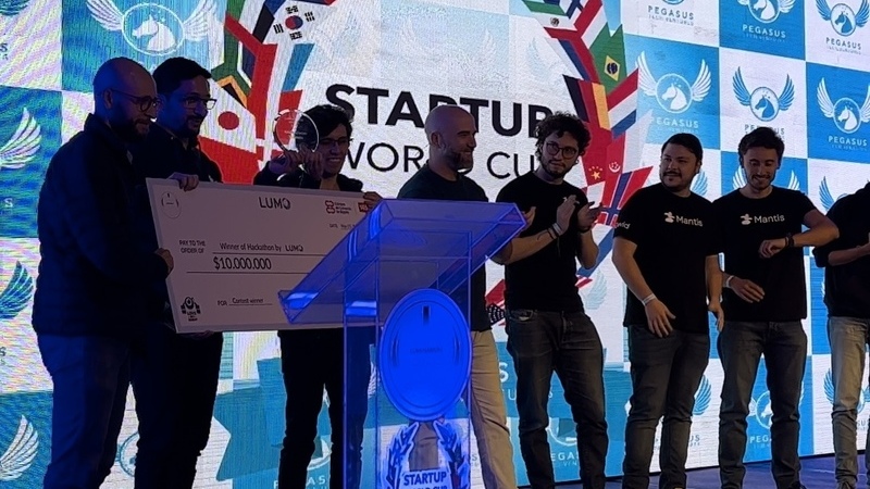 Estudiantes de la Universidad El Bosque triunfan en Startup World Cup con innovador proyecto AssetFlow