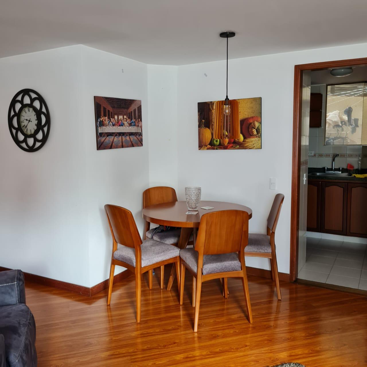 RUTH SANTACRUZ DE KALLMANN