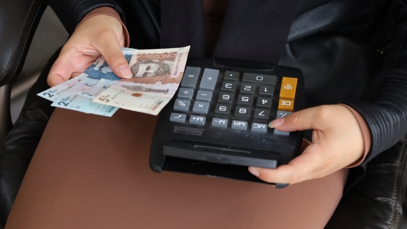 ¿Cuánto subiría el salario mínimo en 2026? Lo que muestran las cifras y la negociación 