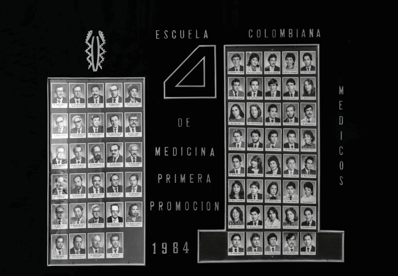 Imagen de la primera promoción de Medicina
