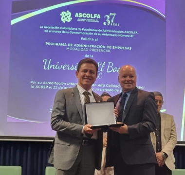 Acreditación-FCEA