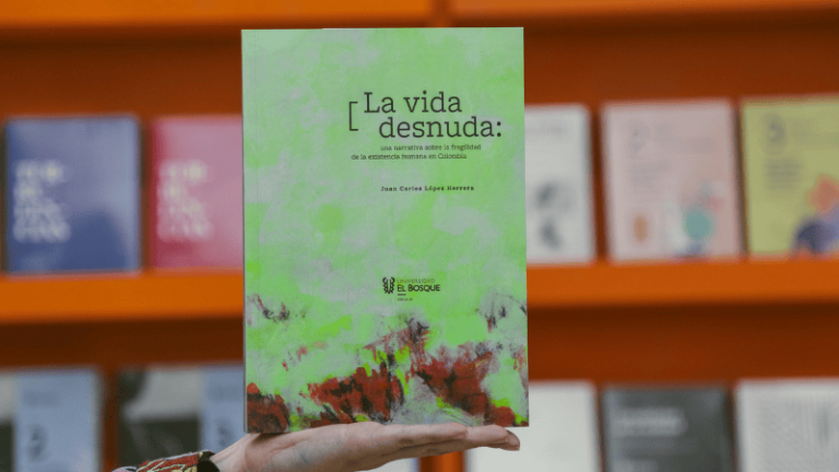 la-vida-desnuda-ensayo-juan-carlos-lopez