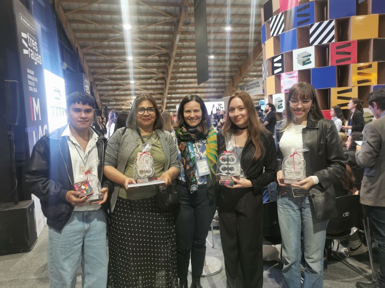 premio-tres-rayas-2025-universidad-elbosque-diseno-industrial