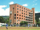 Imagen de instalaciones de la Universidad El Bosque en los años 90