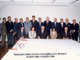 Imagen del Consejo directivo de la Universidad El Bosque en el año 2008