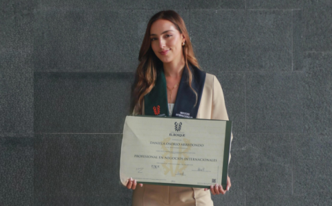 graduada-destacada-daniela-osorio-negocios-internacionales-elbosque