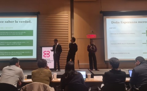 Integrantes del equipo Random Forest de la Universidad El Bosque durante la presentación de Canopy ante el jurado del concurso Datos por la Seguridad 2026 de la Cámara de Comercio de Bogotá